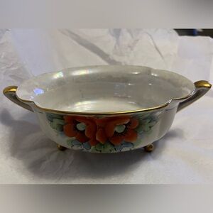 This is a vintage Imperial PSL Austria pearlescent china bowl